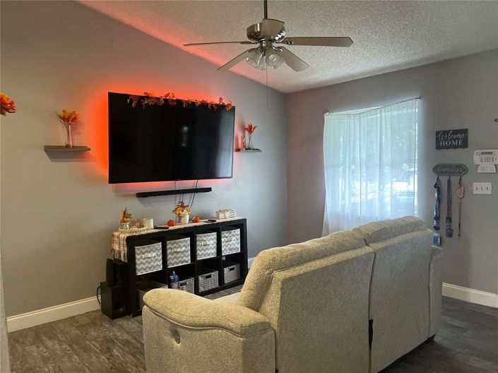 Image No.2-Propriété de 3 chambres à vendre à Kissimmee