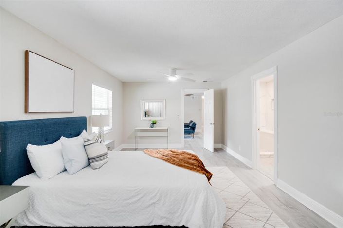 Image No.25-4 Bed Property for sale