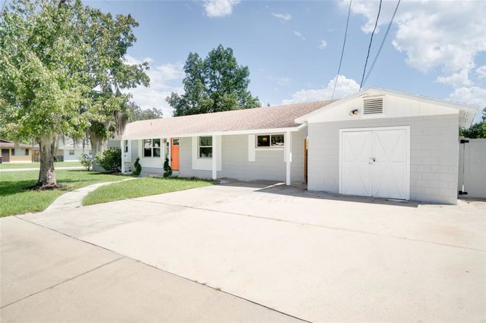 Image No.4-4 Bed Property for sale