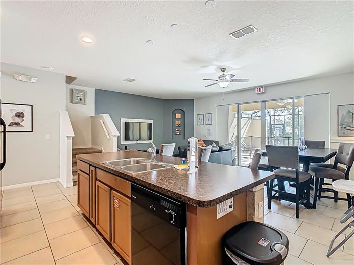 Image No.19-4 Bed Townhouse for sale