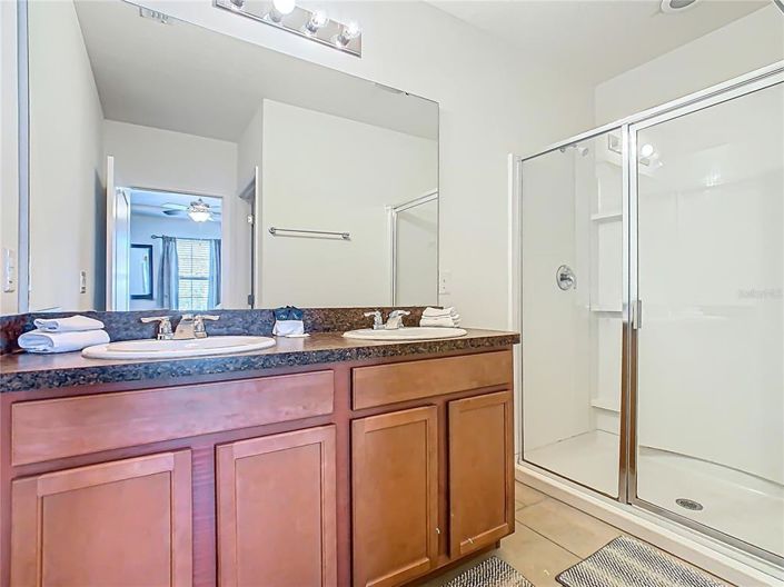 Image No.39-4 Bed Townhouse for sale