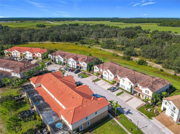 Image No.55-4 Bed Townhouse for sale