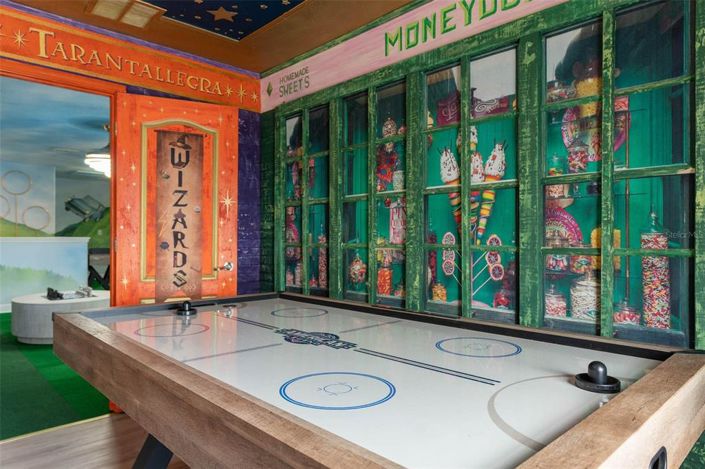 Image No.37-8 Bed Property for sale