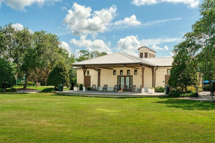 Image No.69-4 Bed Property for sale