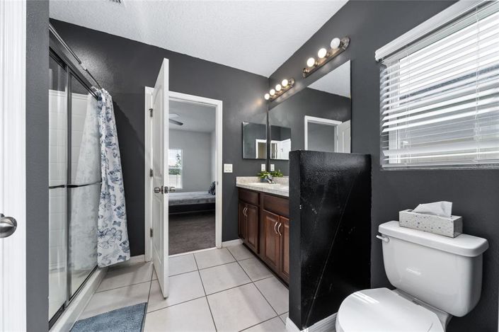 Image No.19-3 Bed Property for sale