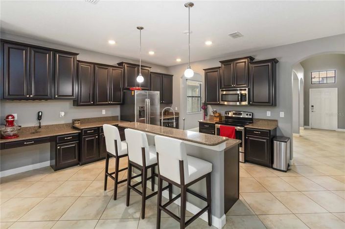 Image No.11-4 Bed Property for sale