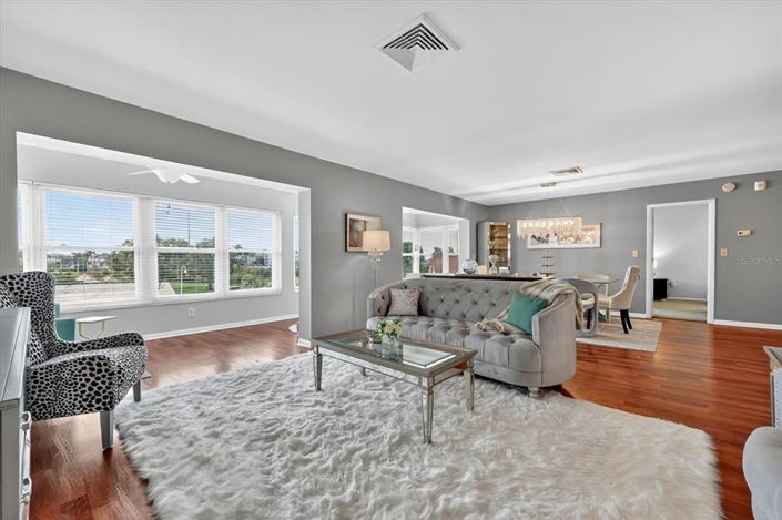 Image No.16-2 Bed Property for sale