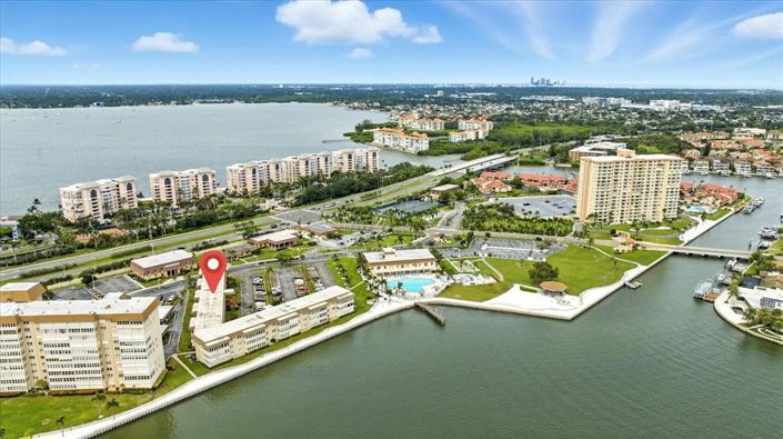 Image No.36-2 Bed Property for sale