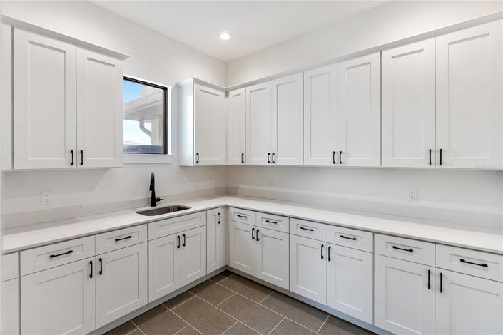 Image No.29-4 Bed Property for sale