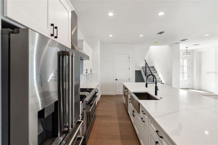 Image No.31-4 Bed Property for sale