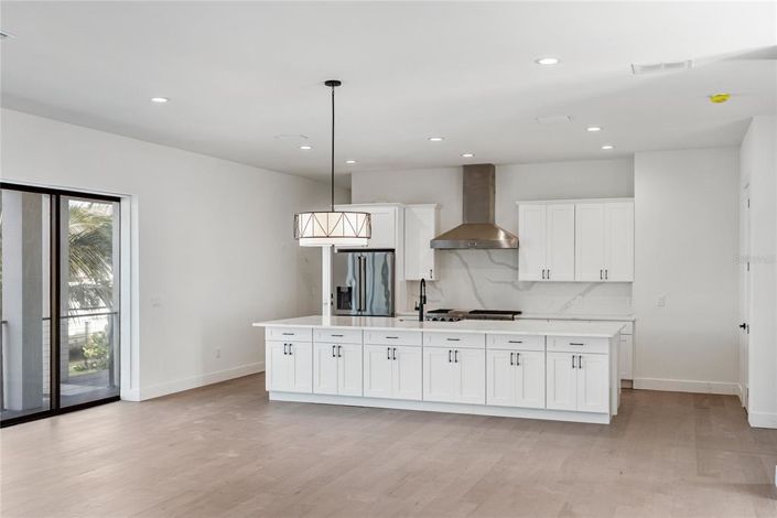 Image No.36-4 Bed Property for sale