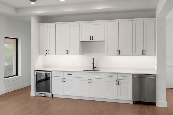 Image No.70-4 Bed Property for sale