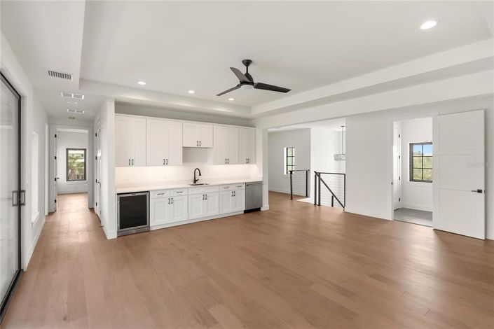 Image No.71-4 Bed Property for sale