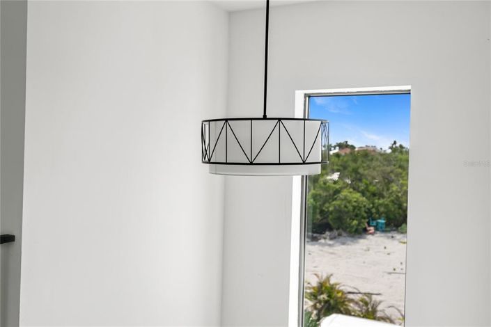 Image No.76-4 Bed Property for sale