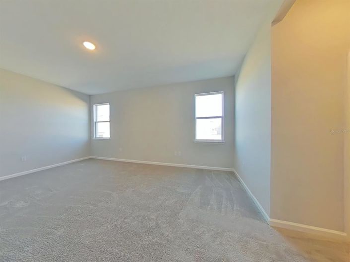 Image No.14-6 Bed Property for sale