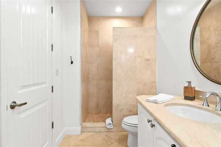 Image No.35-Propriété de 4 chambres à vendre à Sarasota