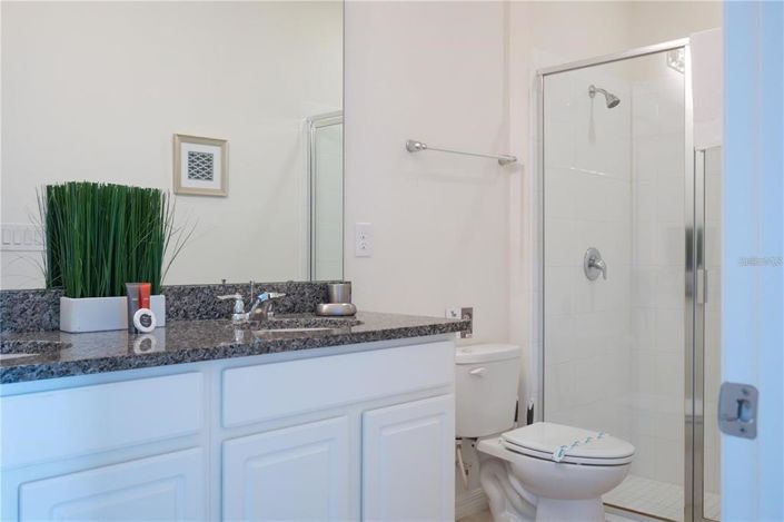 Image No.16-4 Bed Townhouse for sale