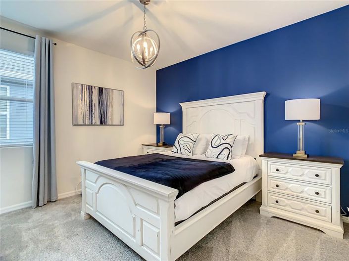 Image No.43-10 Bed Property for sale