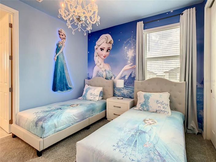 Image No.55-10 Bed Property for sale