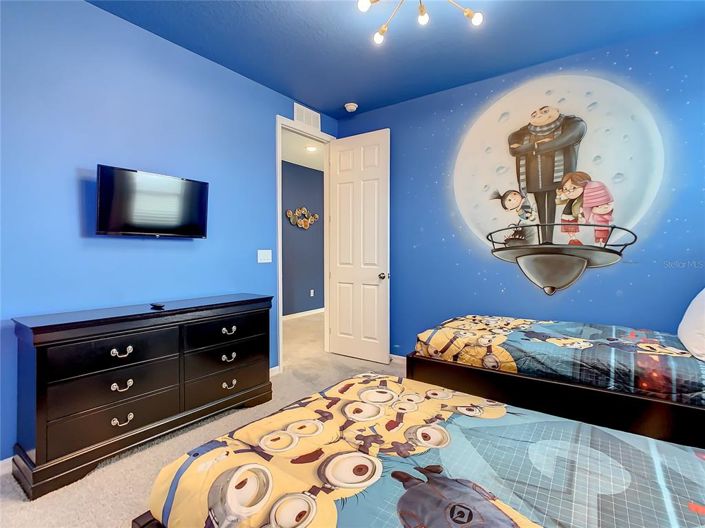 Image No.77-10 Bed Property for sale