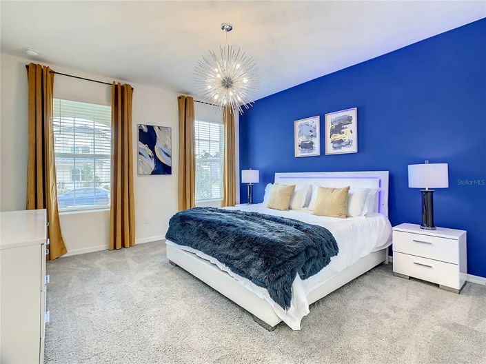 Image No.78-10 Bed Property for sale