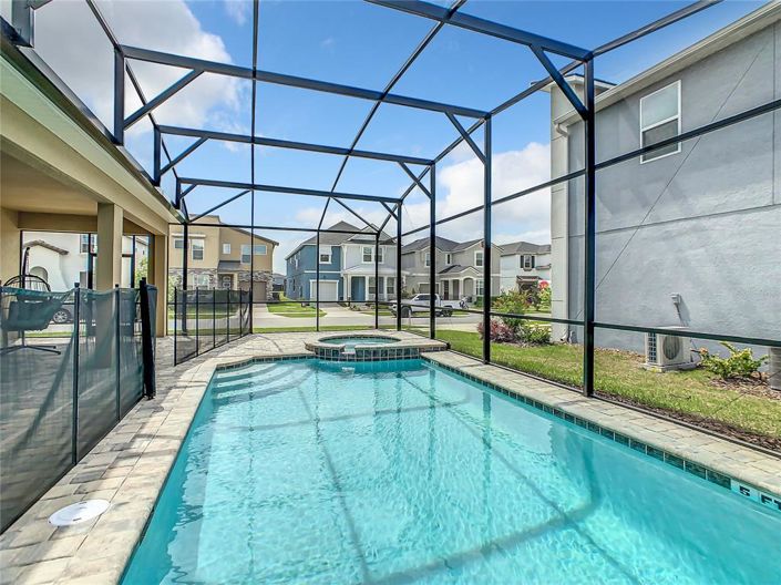 Image No.88-10 Bed Property for sale