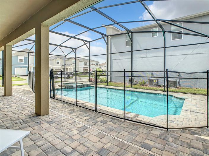 Image No.89-10 Bed Property for sale