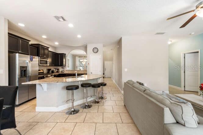 Image No.10-6 Bed Property for sale