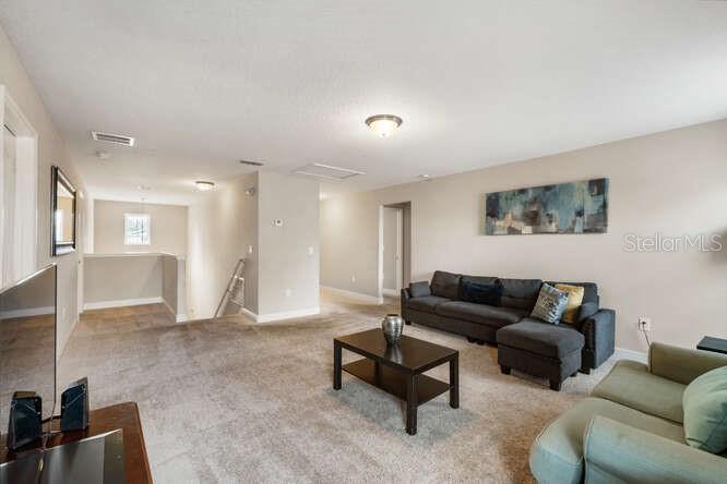 Image No.19-6 Bed Property for sale