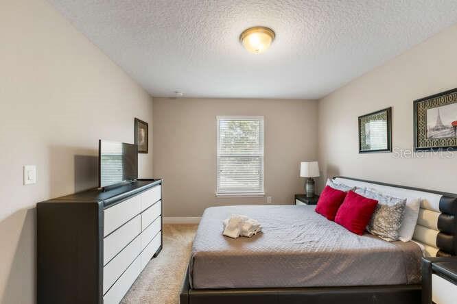 Image No.24-6 Bed Property for sale