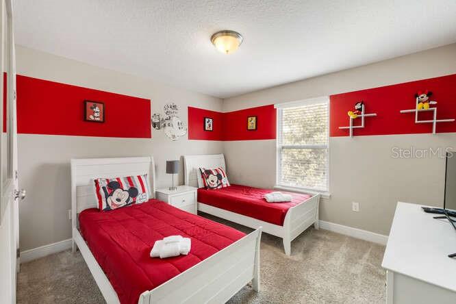 Image No.29-6 Bed Property for sale