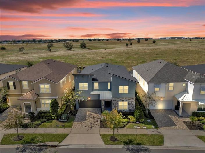 Image No.2-Propriété de 9 chambres à vendre à Kissimmee