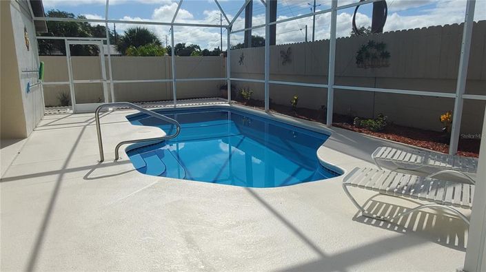 Image No.2-5 Bed Property for sale