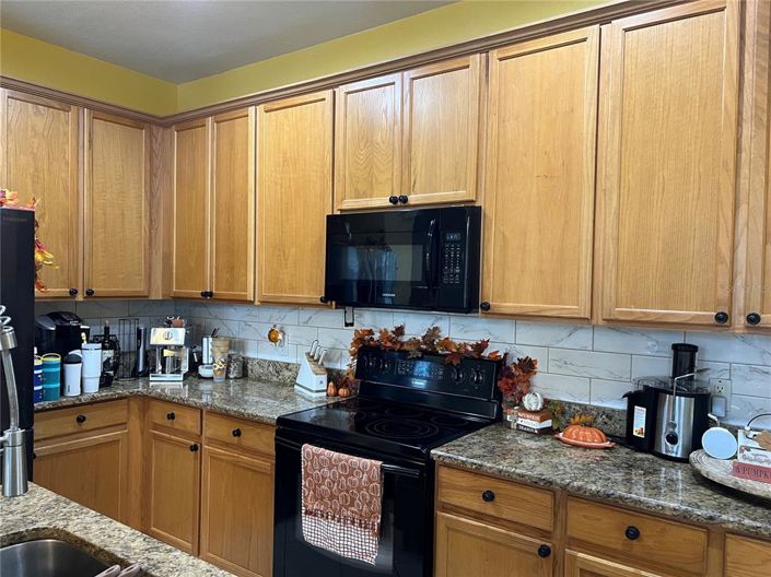 Image No.8-Propriété de 4 chambres à vendre à Kissimmee