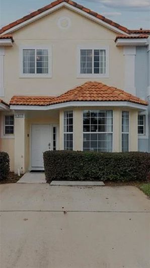 Image No.1-Maison de ville de 3 chambres à vendre à Kissimmee