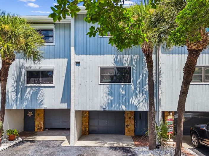 Image No.2-Propriété de 2 chambres à vendre à Treasure Island