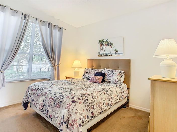 Image No.12-4 Bed Property for sale