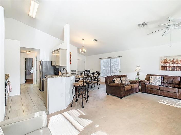 Image No.2-4 Bed Property for sale