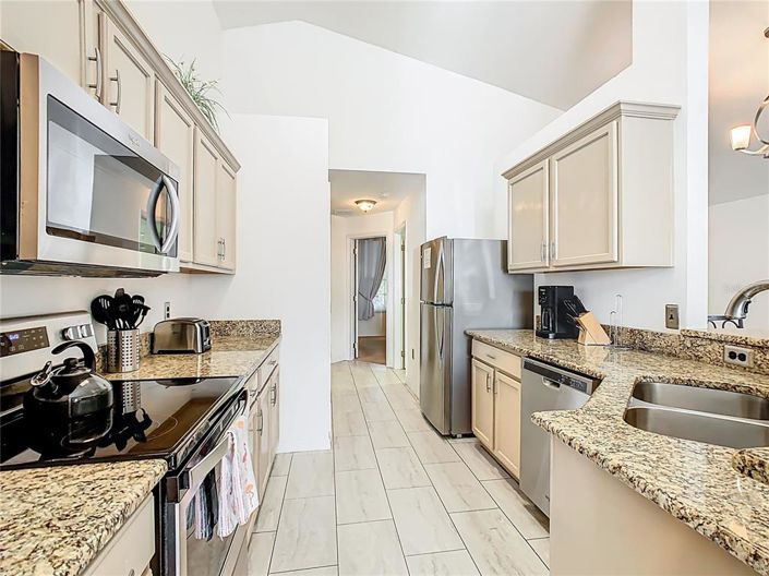 Image No.5-4 Bed Property for sale