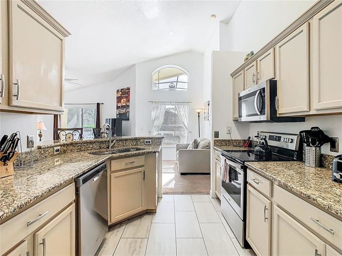 Image No.6-4 Bed Property for sale