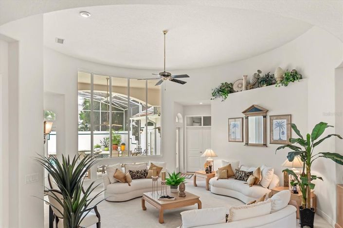 Image No.16-4 Bed Property for sale