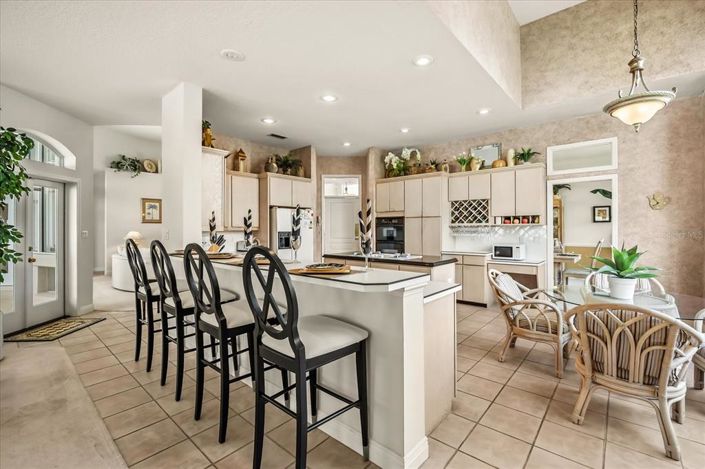 Image No.24-4 Bed Property for sale