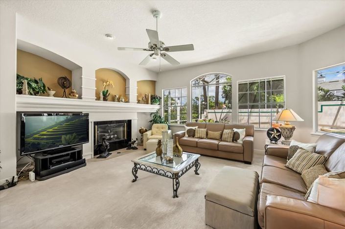 Image No.26-4 Bed Property for sale