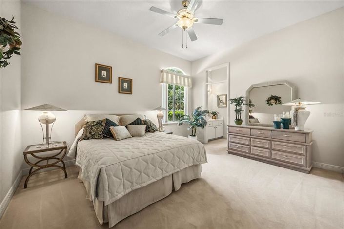 Image No.51-4 Bed Property for sale