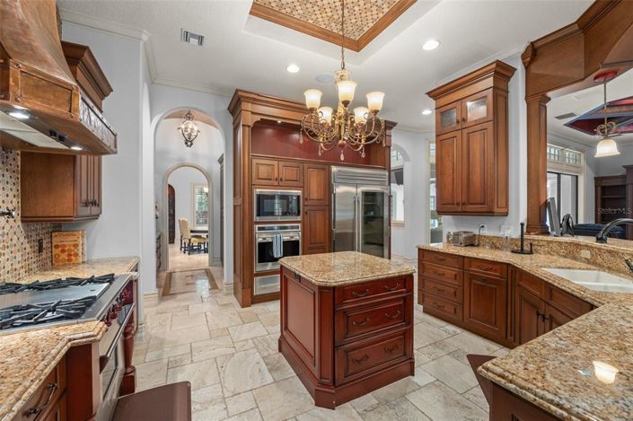 Image No.10-3 Bed Property for sale