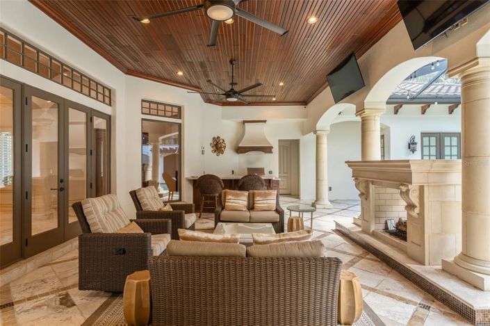 Image No.37-3 Bed Property for sale