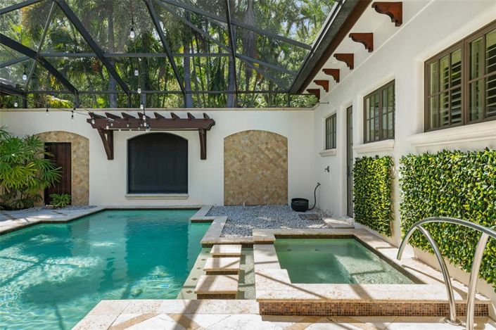 Image No.39-3 Bed Property for sale