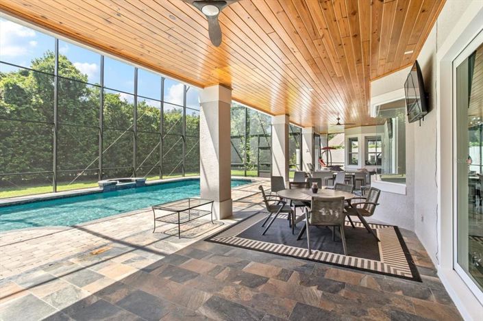 Image No.43-5 Bed Property for sale