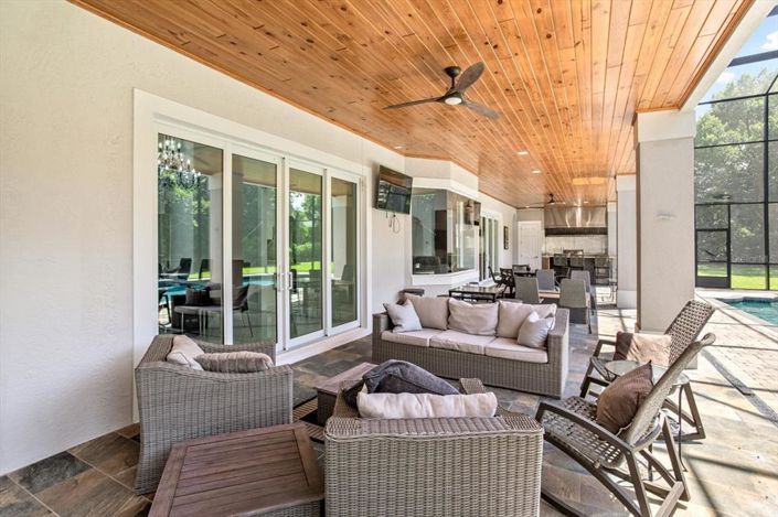 Image No.47-5 Bed Property for sale