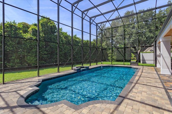 Image No.48-5 Bed Property for sale